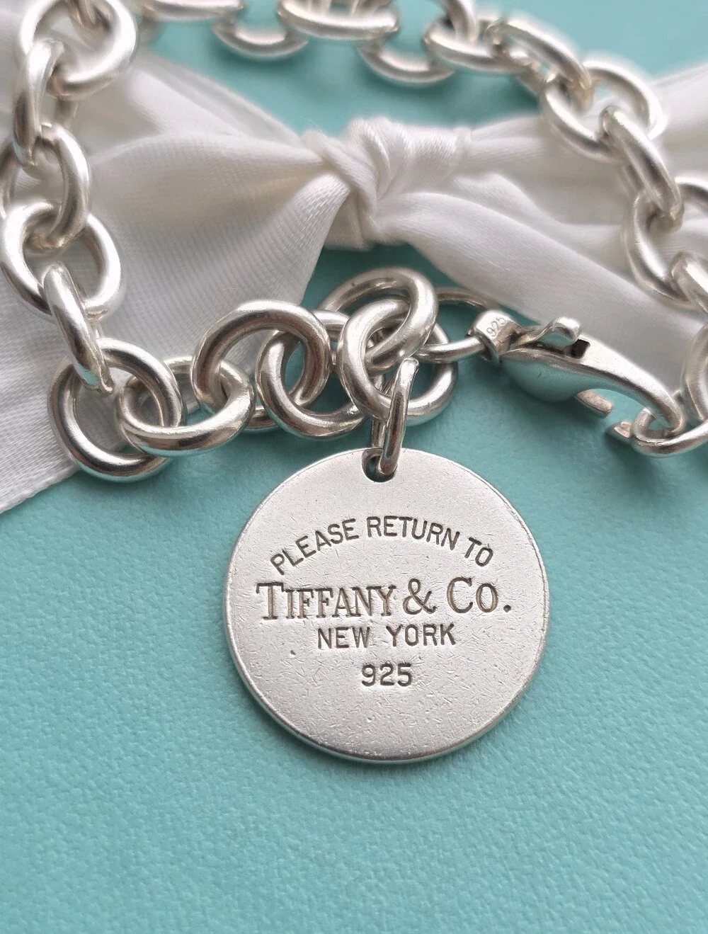 Tiffany & Co. round tag